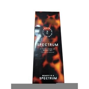 Spectrum 3 Piece Make-Up Brush Set New and Sealed